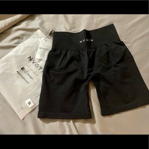 NVGTN Solid Seamless Shorts